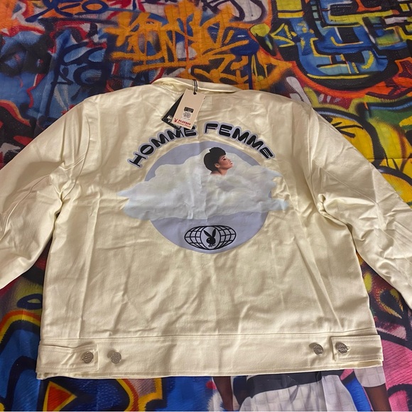 Homme Femme x Playboy - Picture 2 of 2